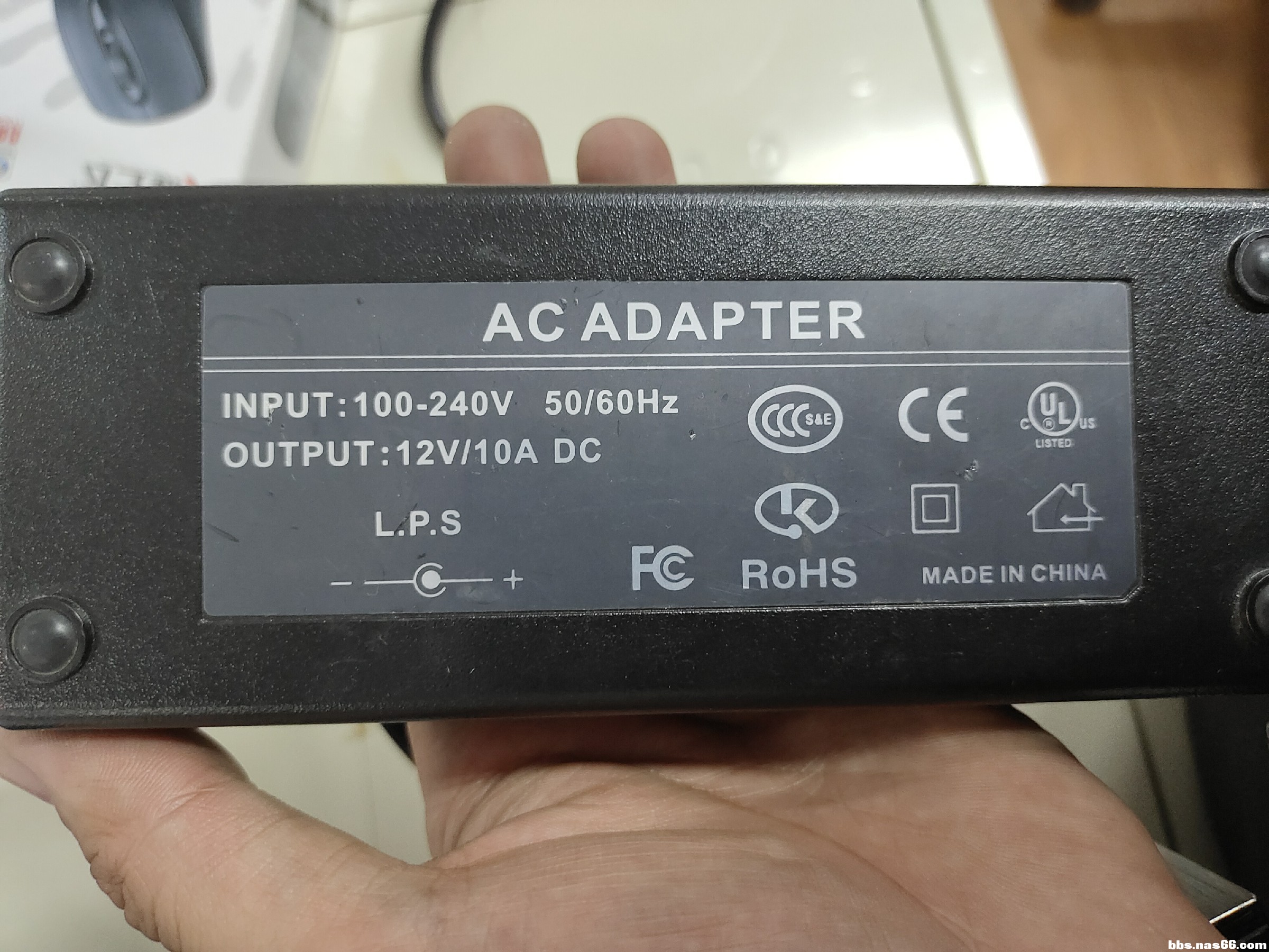 手上只有120w的电源了，感觉太过了。下次去搞一个小一点的。