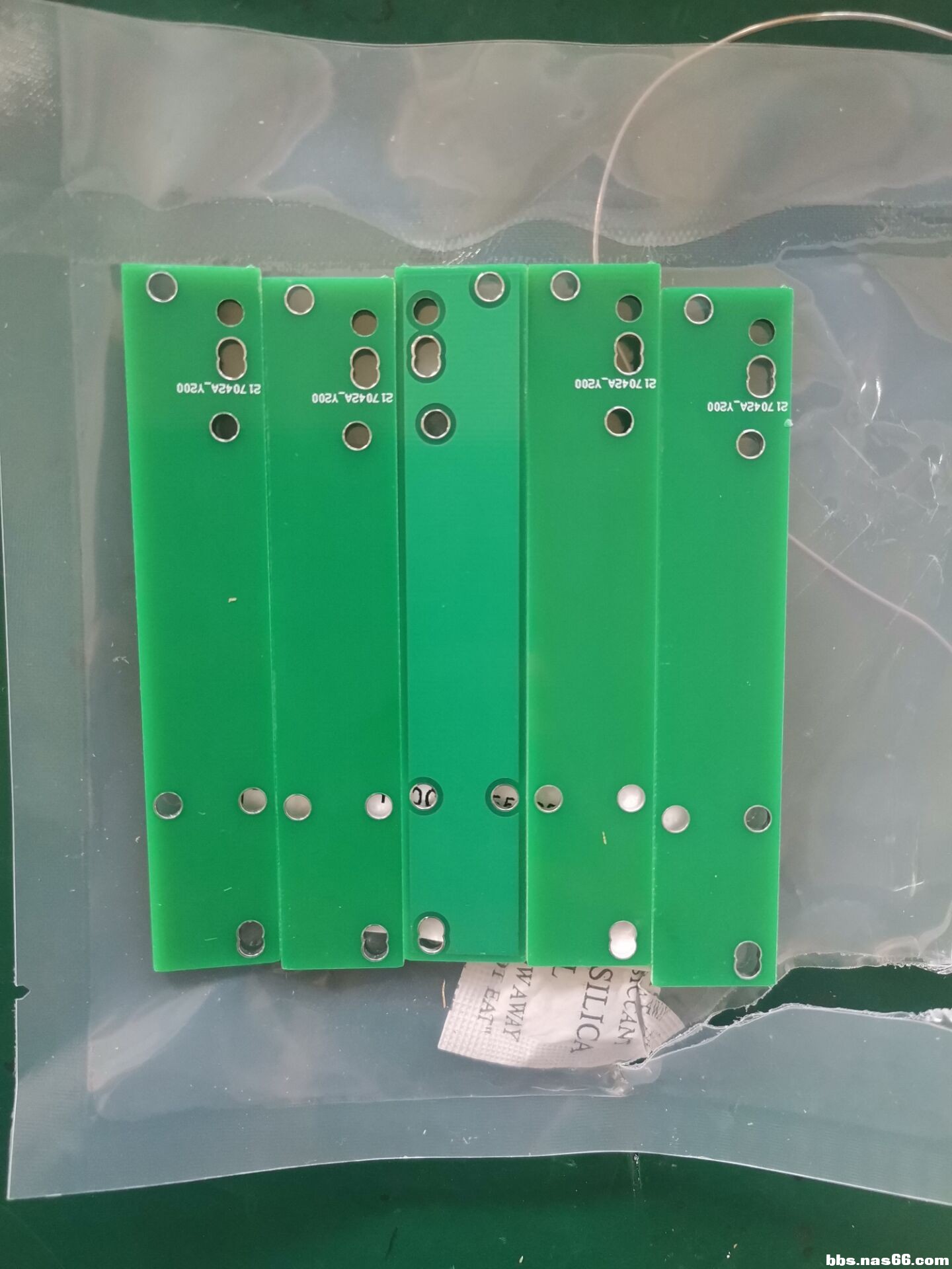 主板PCB转接板到位.jpg